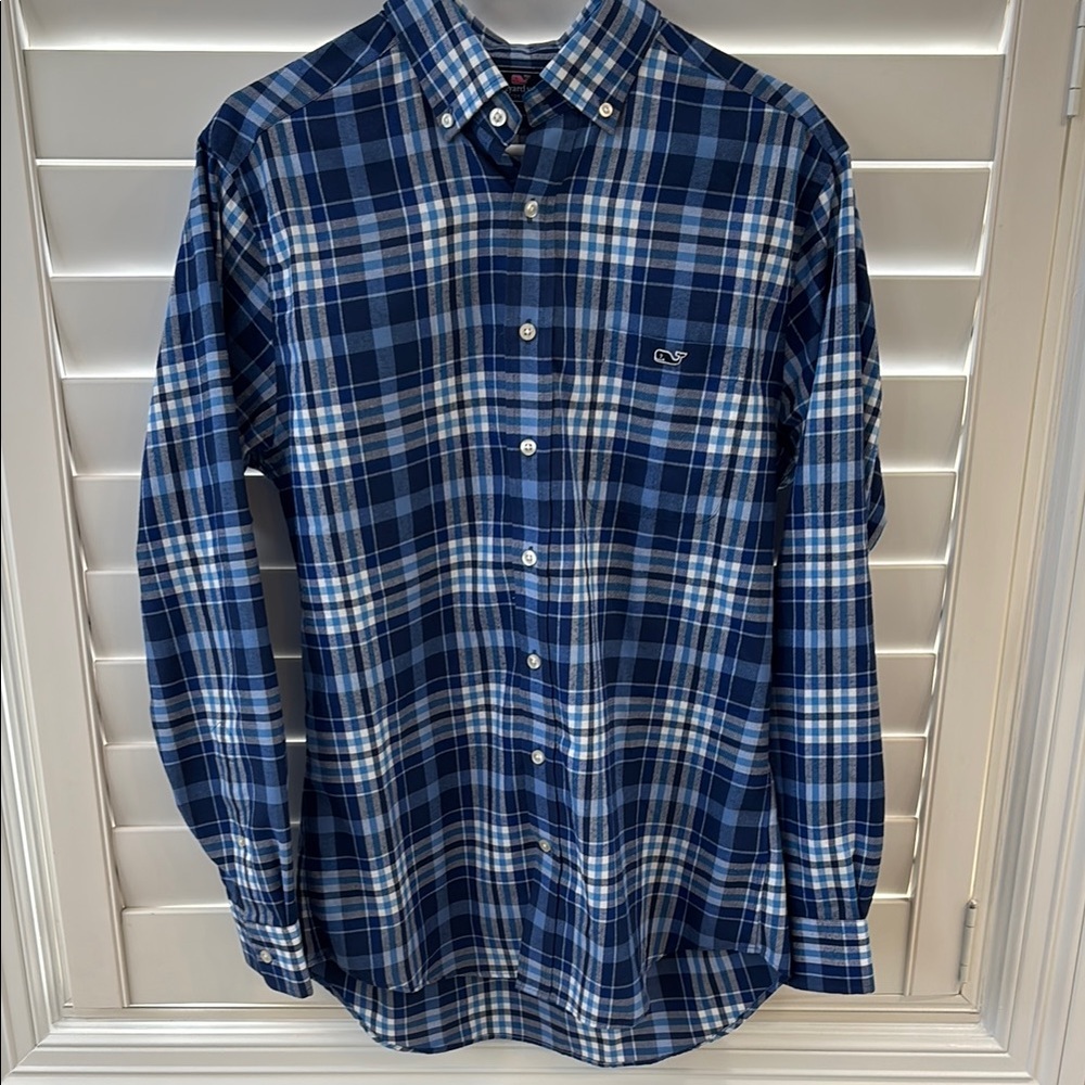 Vineyard Vines button down.